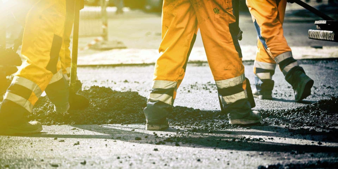 Aufgrund einer Baustelle kommt es zu Behinderungen (Symbolbild)