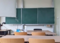 Klassenraum in einer Schule (Archiv)