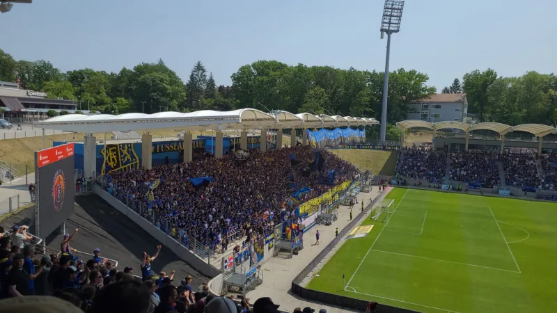 Saarbrücken verpasst Relegation in letzter Sekunde