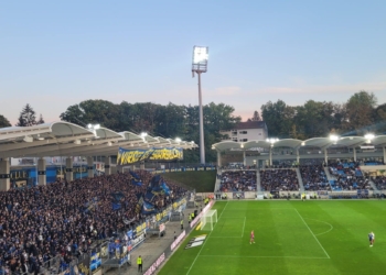 Flutlichtspiel zwischen 1. FC Saarbrücken - VfB Lübeck