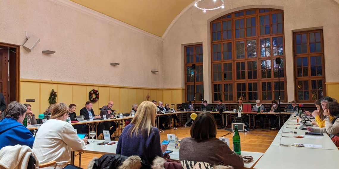 Blick in die Stadtratssitzung vom 20.12.2023