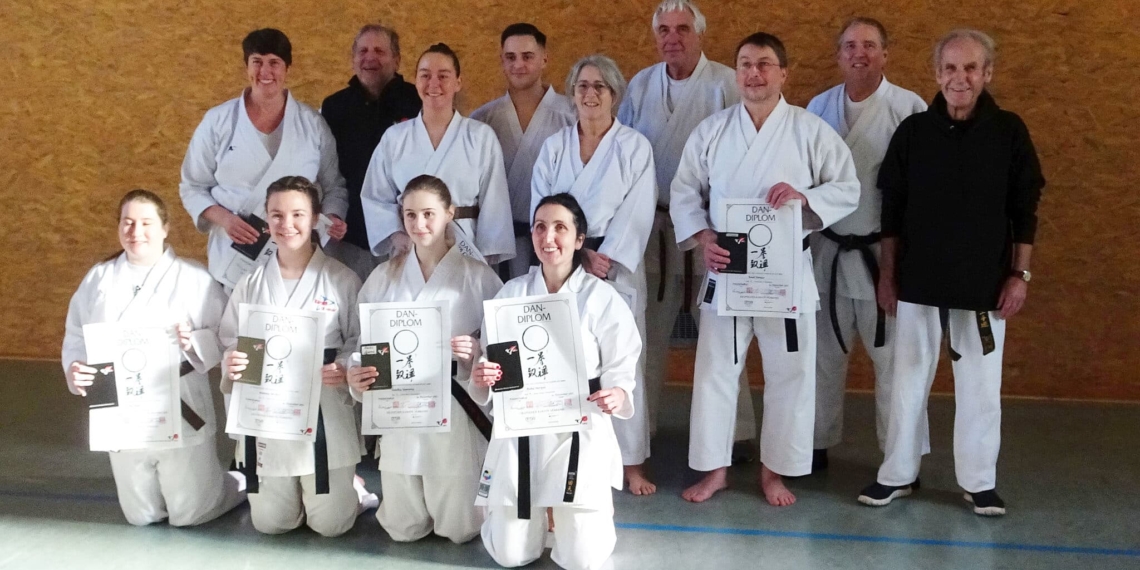 Dan Prüfung beim Karateclub Asahi | Bild: Verein