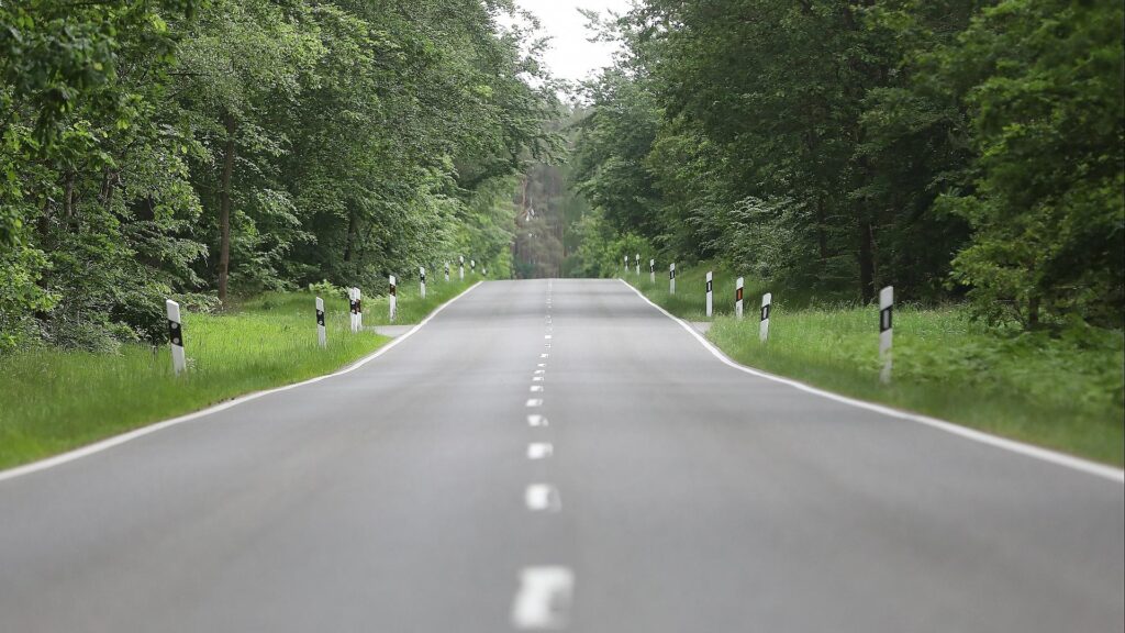 Landstraße (Archiv)