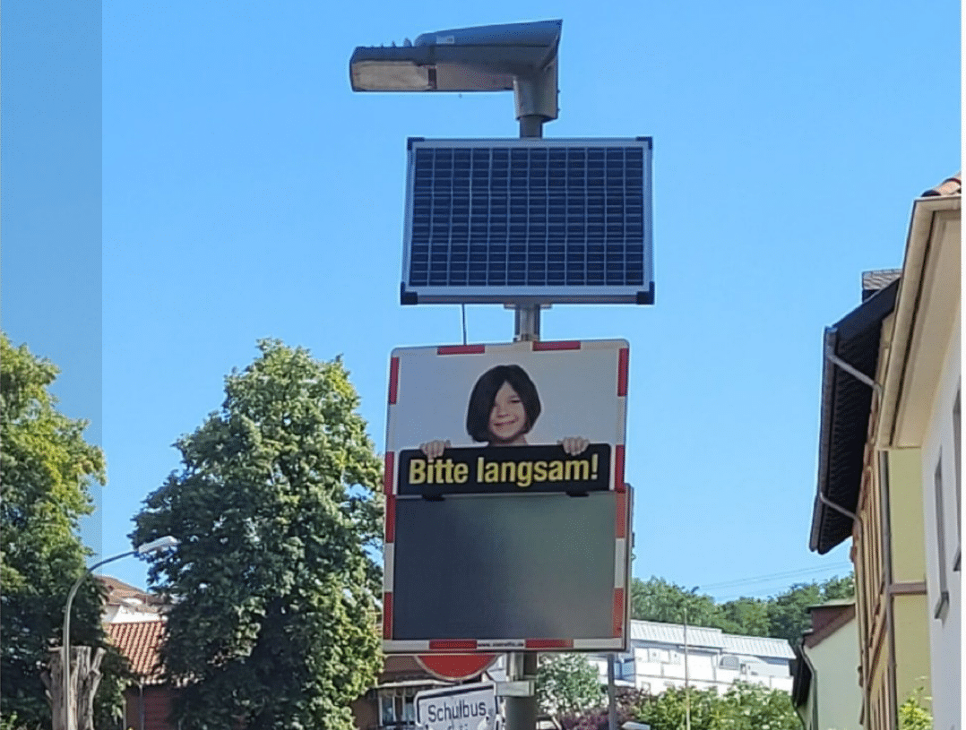 Geschwindigkeitstafeln in Bismarckstraße