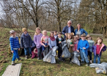 Die fleißigen Kinder, Frau Knorst & Bürgermeister Jung | Bild: Stadt Friedrichsthal