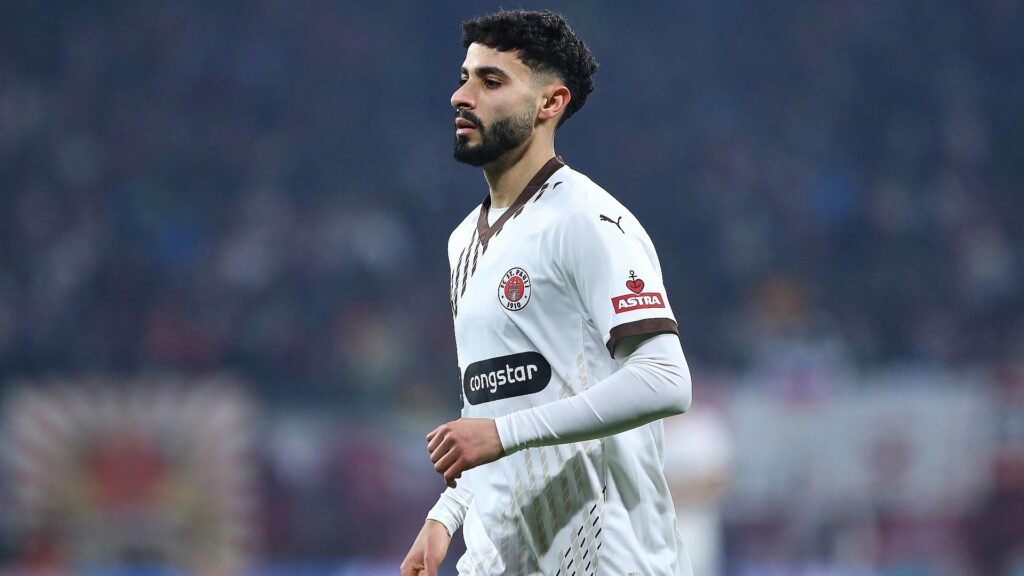 1. Bundesliga: Bayern München knackt St. Pauli in Hälfte zwei 9 Elias Saad (Archiv)