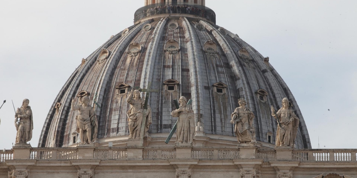 Kuppel des Petersdom am Vatikan