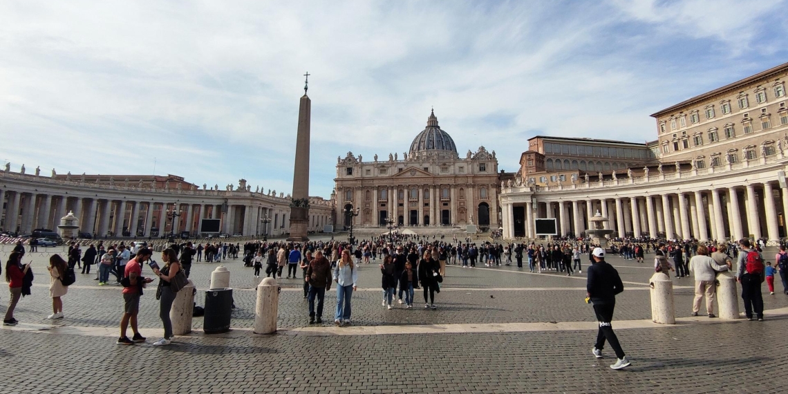 Schwarzer Rauch: Zweiter Wahlgang der Papstwahl ohne Ergebnis 1 Vatikan (Archiv)