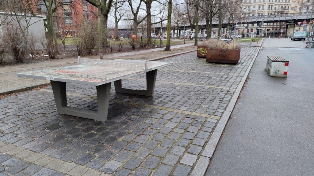 Tischtennisplatten (Archiv)