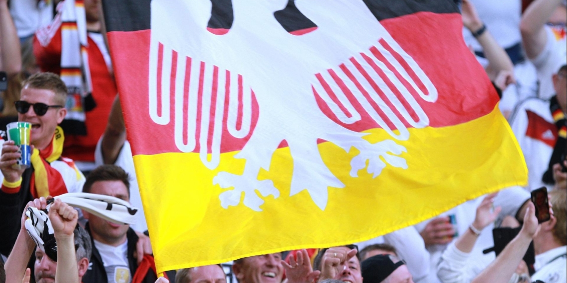 Fans der deutschen Fußball-Nationalmannschaft (Archiv)
