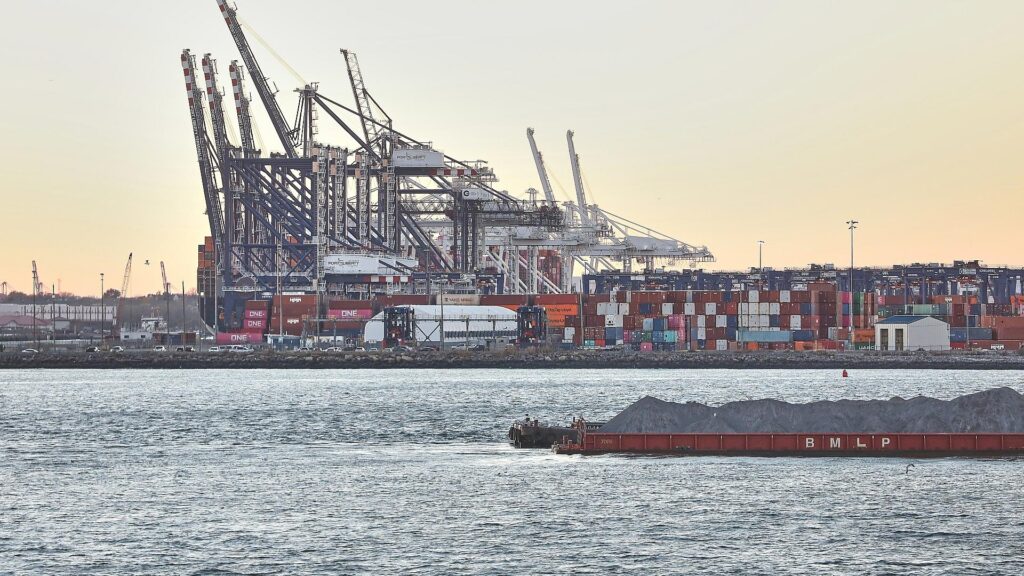 Industrieanlagen (Archiv)