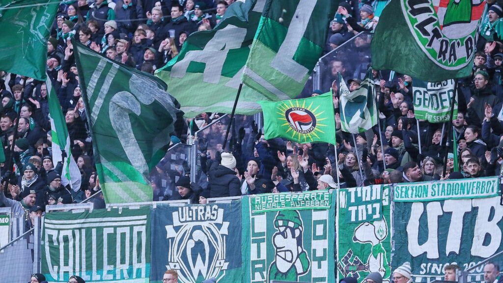 Fans von Werder Bremen (Archiv)