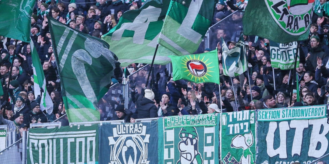 1. Bundesliga: Horst Steffen neuer Cheftrainer bei Werder Bremen 1 Fans von Werder Bremen (Archiv)