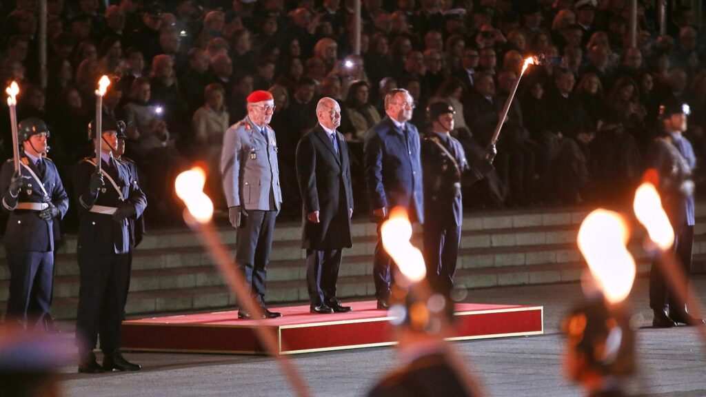 Großer Zapfenstreich für Olaf Scholz am 05.05.2025