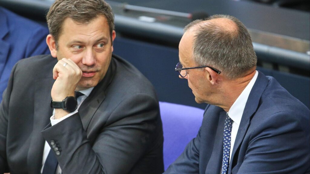 Lars Klingbeil und Friedrich Merz (Archiv)