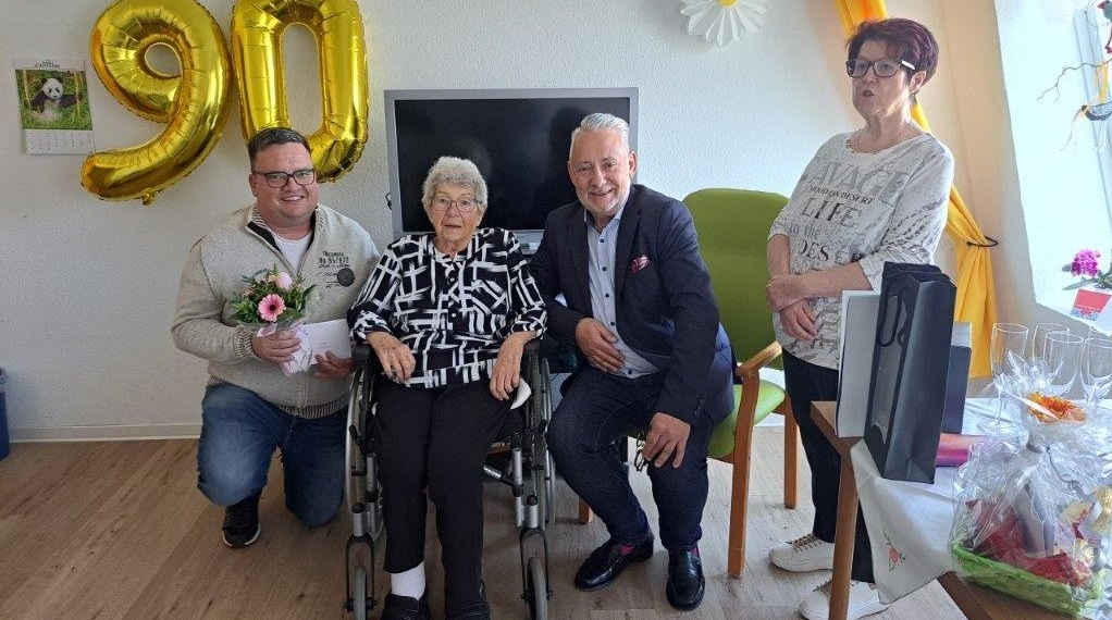 Herzlichen Glückwunsch Helga Jungbluth 1 herzlichen glueckwunsch helga jungbluth 6820c20a72f92