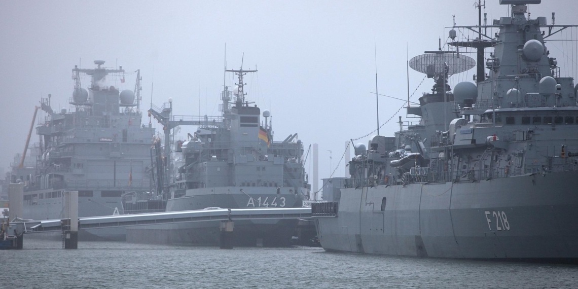 Schwarz-Rot legt Rüstungsbericht nicht im Haushaltsausschuss vor 1 Deutsche Kriegsschiffe (Archiv)