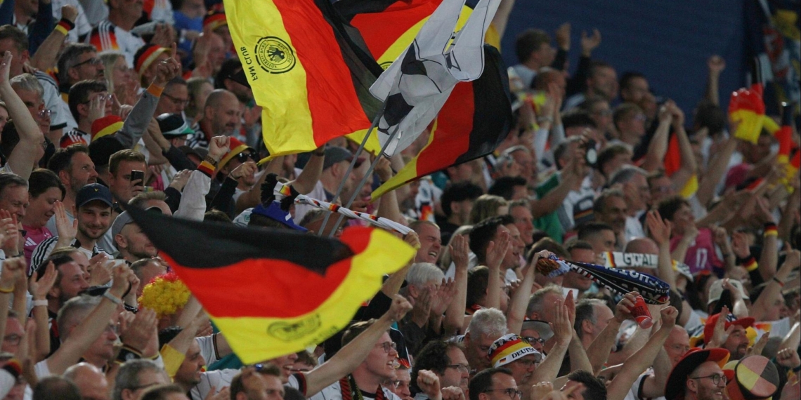 Fans der deutschen Fußball-Nationalmannschaft (Archiv)