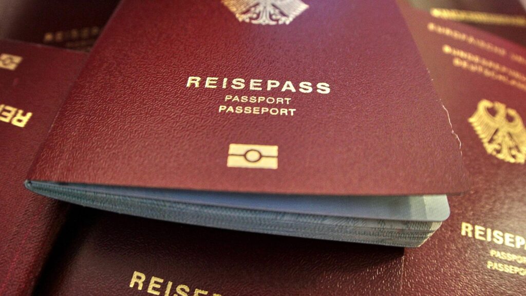 Reisepass (Archiv)