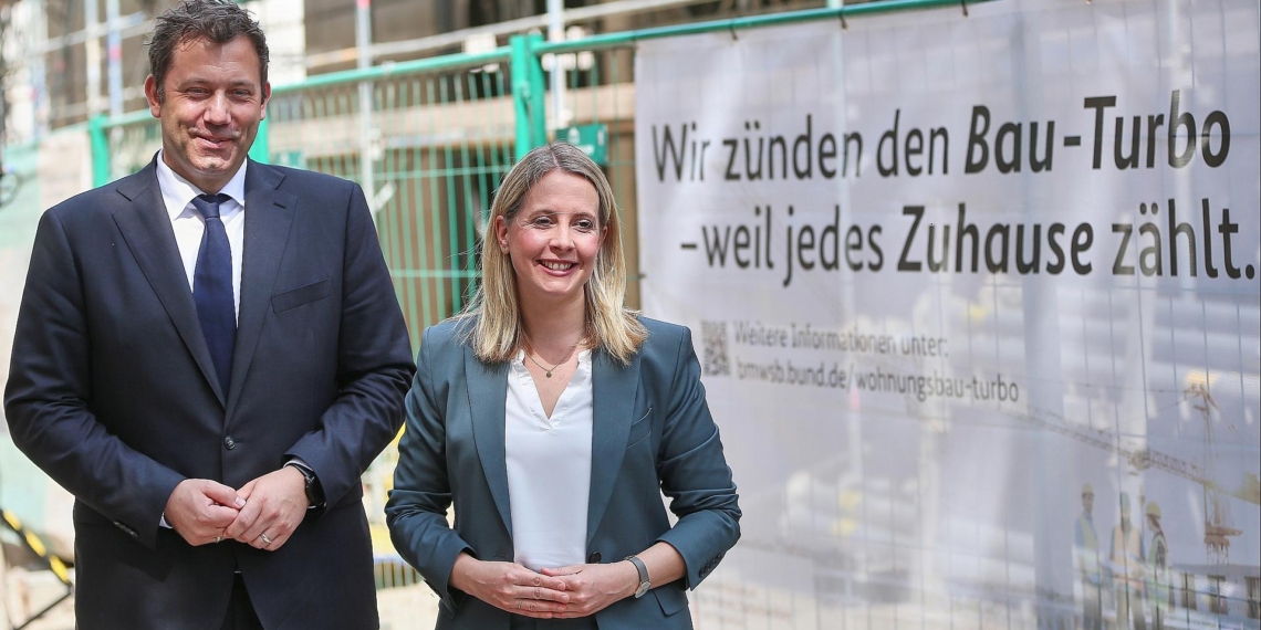 Lars Klingbeil und Verena Hubertz stellen `Bau-Turbo` vor am 18.06.2025