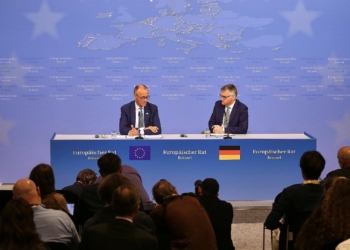 Friedrich Merz und Stefan Kornelius am 26.06.2025
