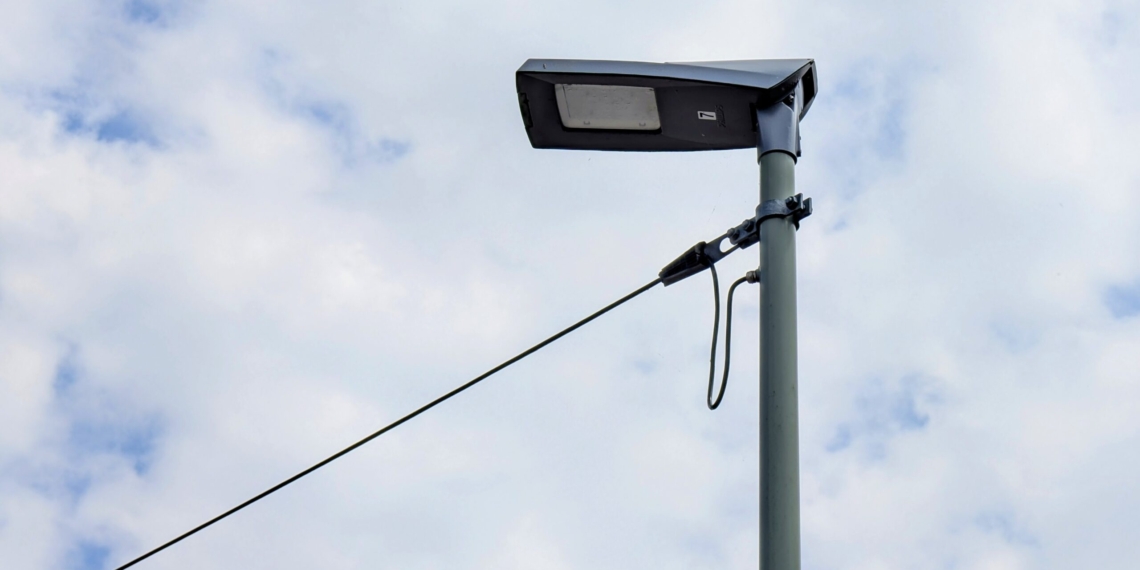 Vorerst keine neue Straßenbeleuchtung in der Lenaustraße 1 Gegen diese neuen LED-Leuchtkörper soll die alte Beleuchtung getauscht werden