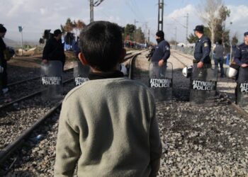 Flüchtlingsjunge in Griechenland (Archiv)