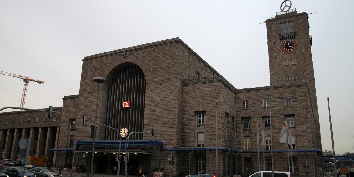 Stuttgarter Hauptbahnhof (Archiv)