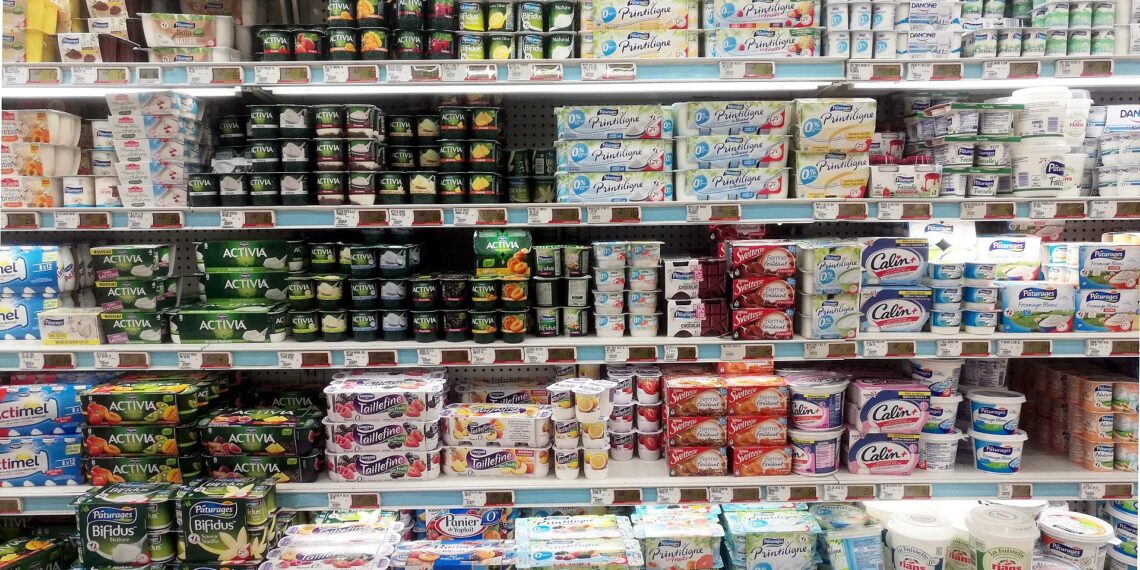 Joghurt im Supermarkt (Archiv)