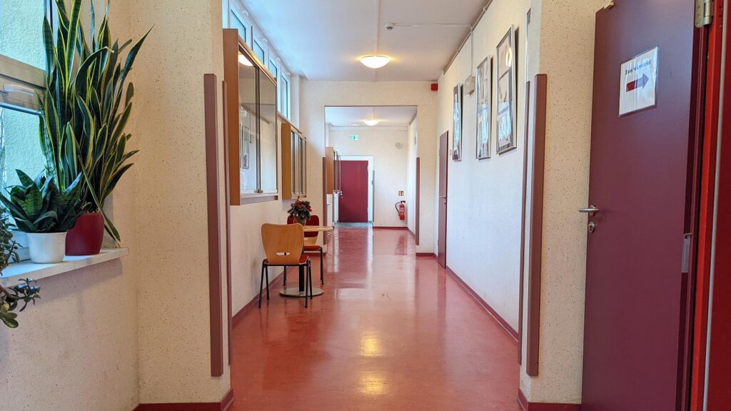 Gang in einer Schule (Archiv)