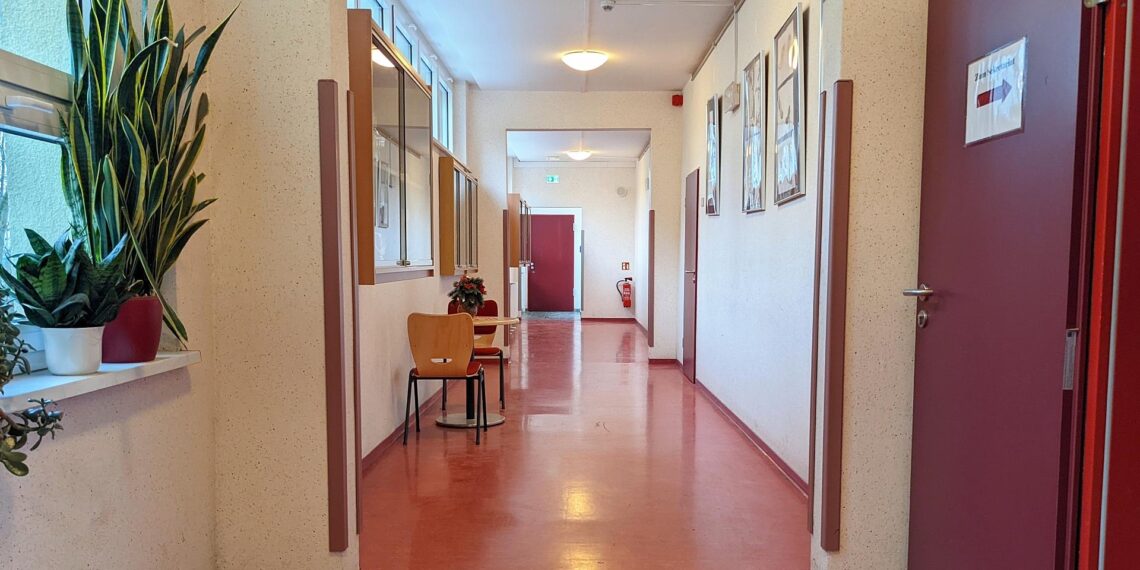 Gang in einer Schule (Archiv)