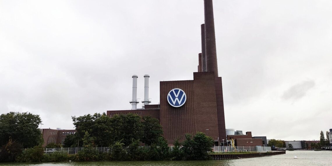 VW-Werk am Mittellandkanal in Wolfsburg
