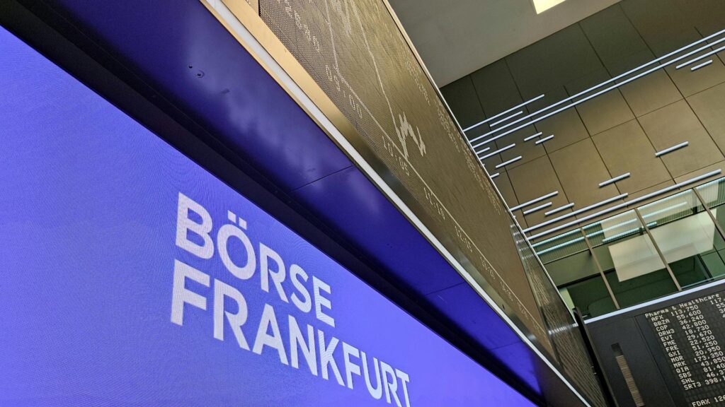Anzeigetafel in der Frankfurter Börse