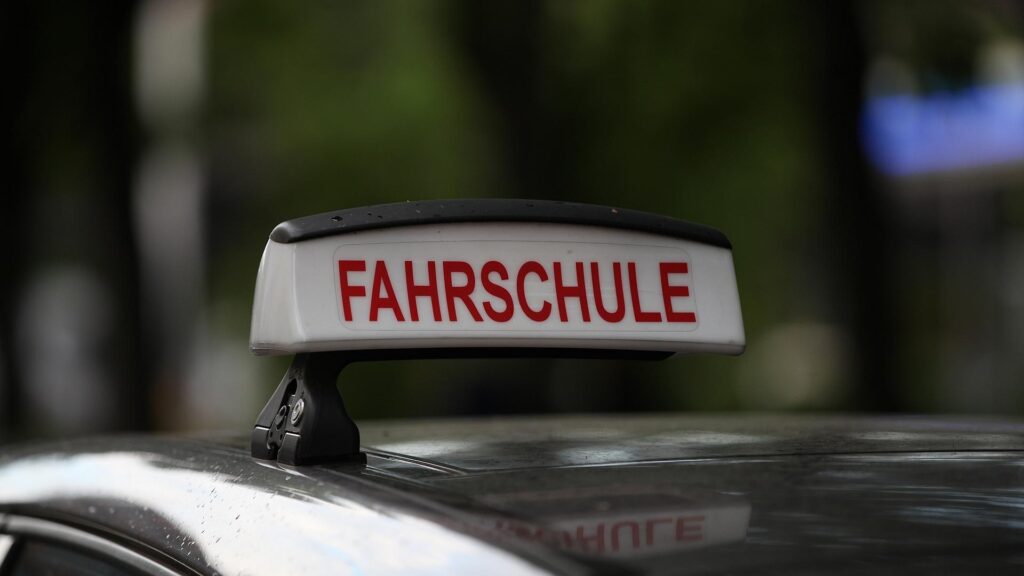 Fahrschule (Archiv)