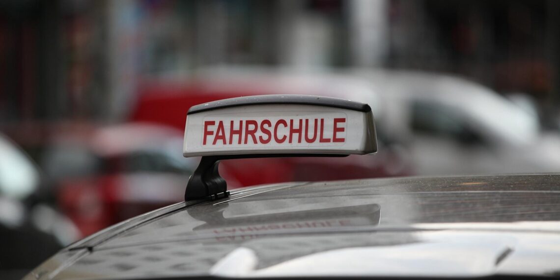 Fahrschule (Archiv)