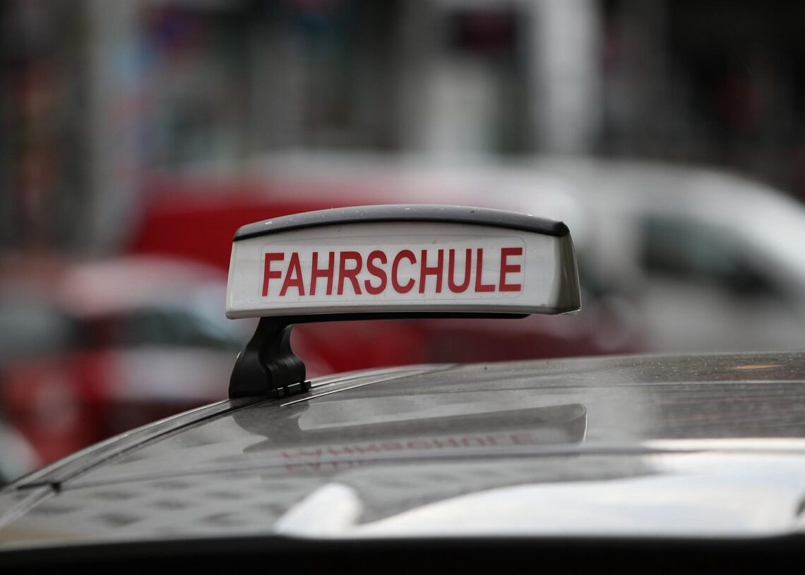 Fahrschule (Archiv)