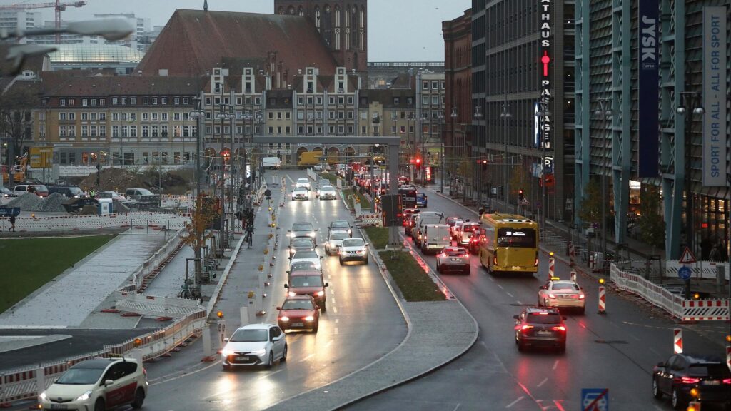 Straßenverkehr (Archiv)