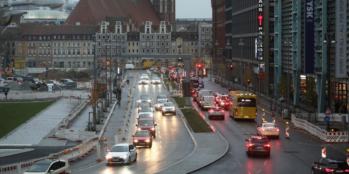 Straßenverkehr (Archiv)