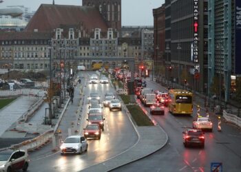 Straßenverkehr (Archiv)
