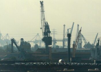 Industrieanlagen (Archiv)