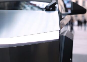 Cybertruck von Tesla (Archiv)