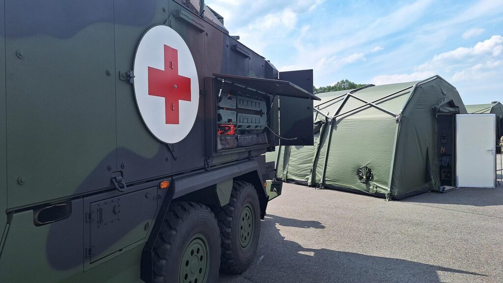 Sanitätsfahrzeug der Bundeswehr (Archiv)