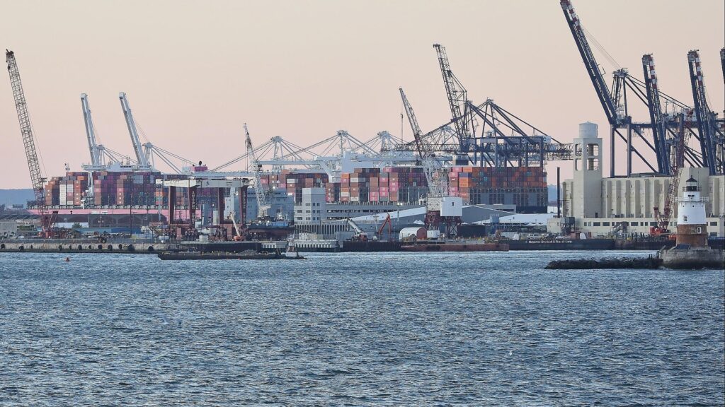 Industrieanlagen (Archiv)