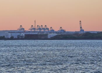 Industrieanlagen (Archiv)
