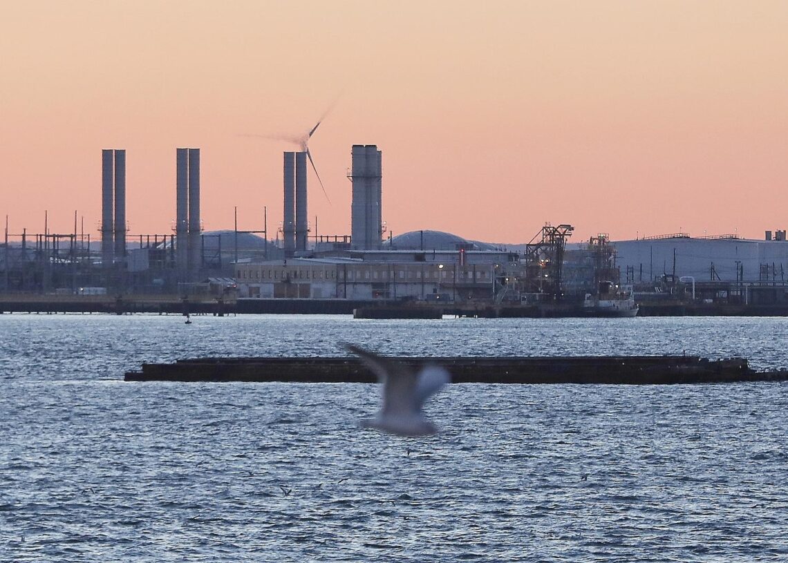 Industrieanlagen (Archiv)