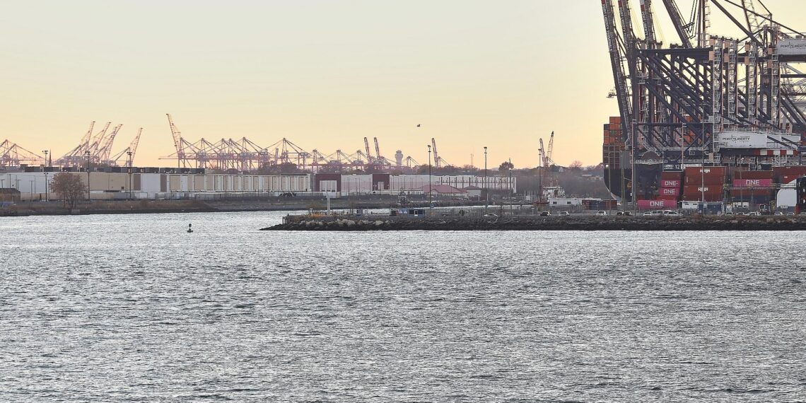 Industrieanlagen (Archiv)