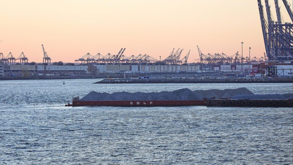 Industrieanlagen (Archiv)