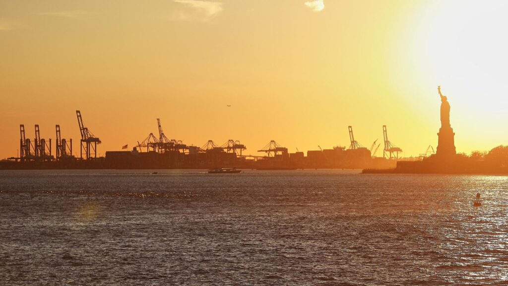 New Yorker Hafen und Freiheitsstatue (Archiv)