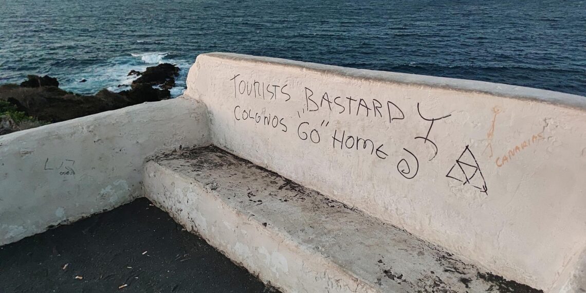 Graffiti gegen Touristen auf den Kanarischen Inseln (Archiv)