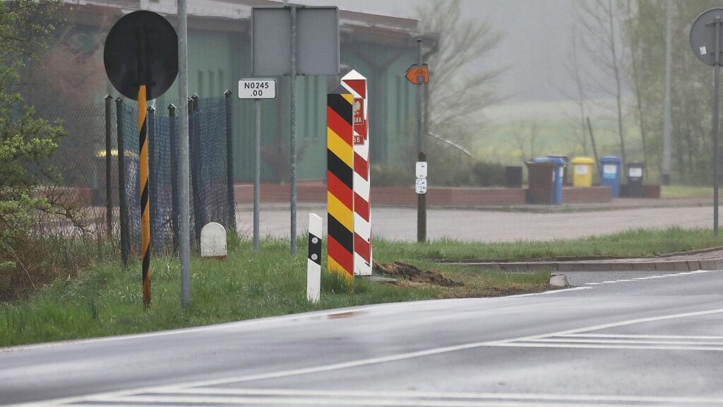 Wiese fordert Eingreifen des Kanzleramts in Grenzkontroll-Streit 8 Grenze zwischen Polen und Deutschland (Archiv)